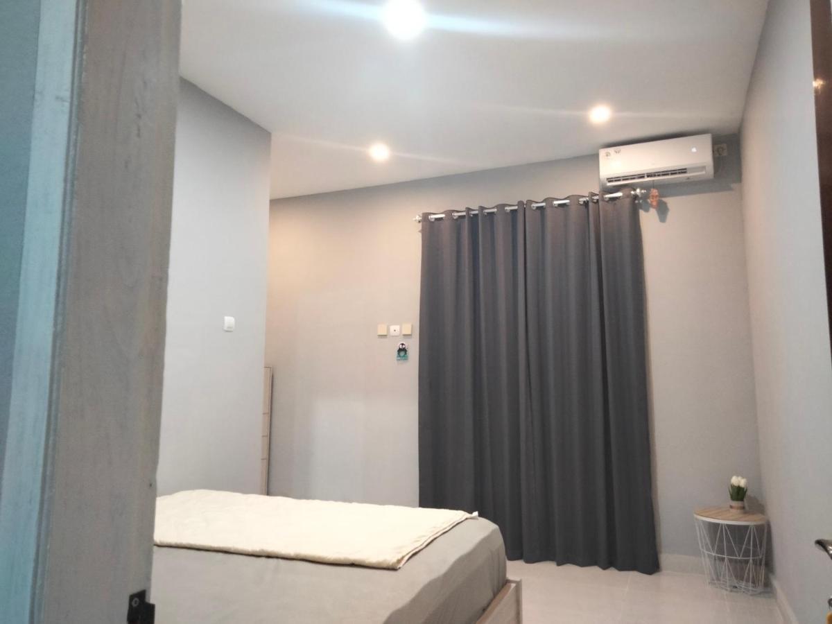 Sukha Homestay Kuta  Buitenkant foto